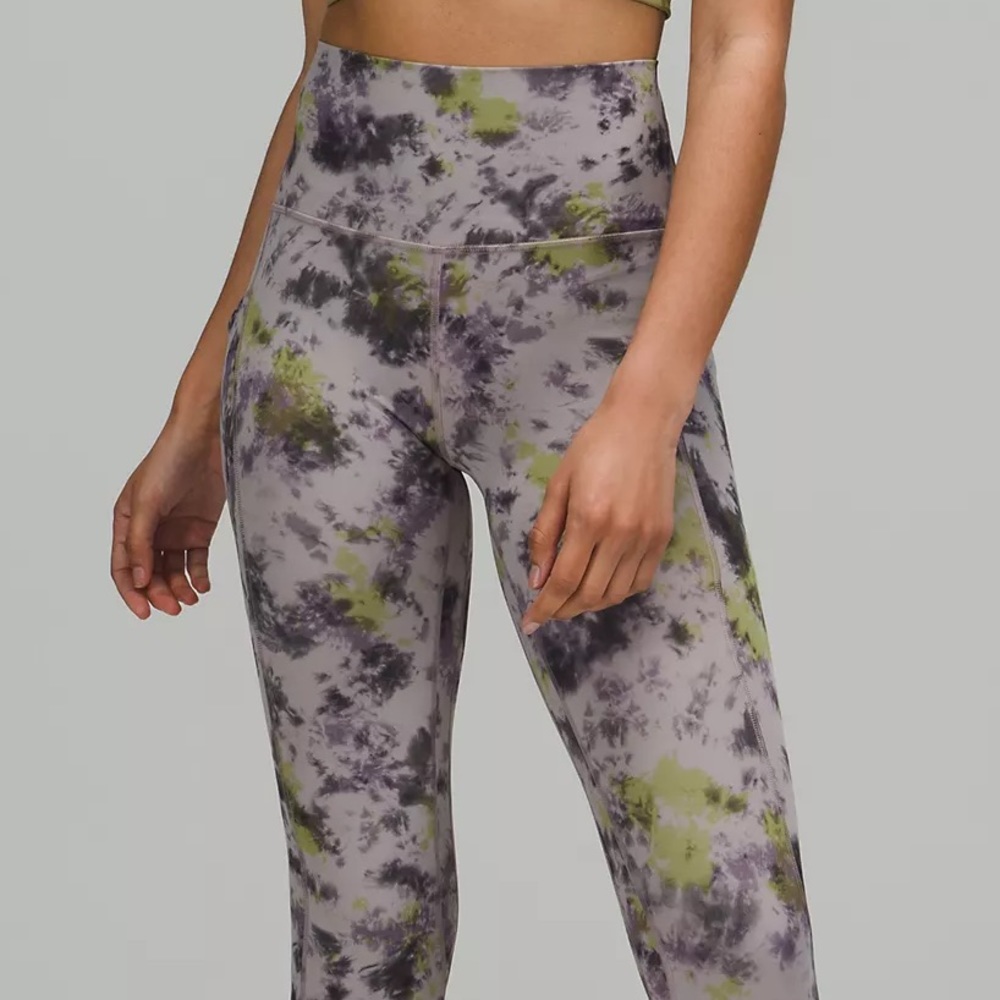 Lululemon HR Crop Size 4 Radial Tie Dye Mauve Grey Multi
